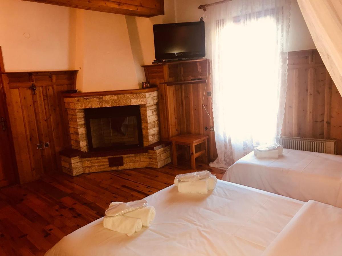 9Mouses Chasiotis Guest House Ampelakia Esterno foto